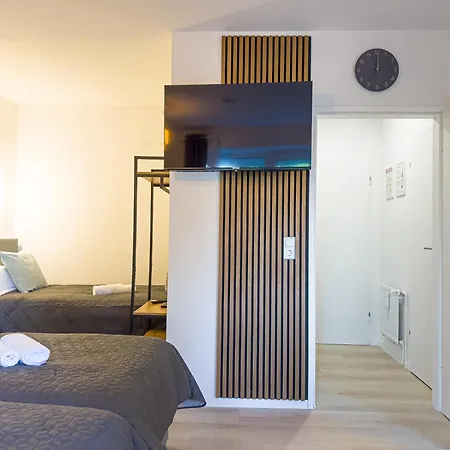 Immostay S#5 - Naehe Golfplatz- Wifi & 4k Tv, Parken شقة بريمين